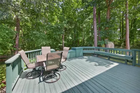 Exterior - 4000 Loch Mere Rd, High Point, NC 27265 photo 11 of 13