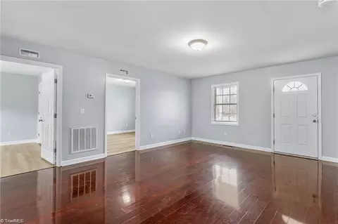 445 Key St, Burlington, NC 27217