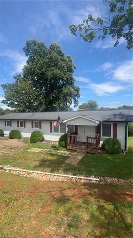 534 Friendly Grove Church Rd, Millers Creek, NC 28651