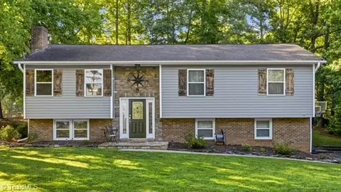7191 Smokerise Ln, Kernersville, NC 27284