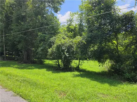 417 Coe Ave, High Point, NC 27263 photo 3