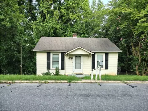 1001 Lane St, Reidsville, NC 27320