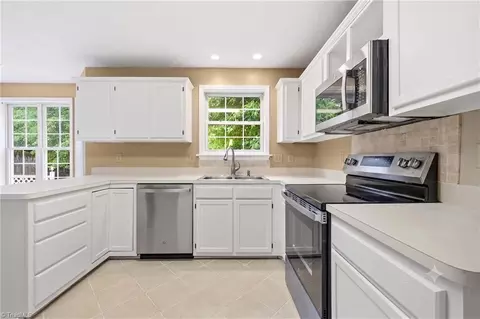 113 Culler Way, King, NC 27021 photo 2