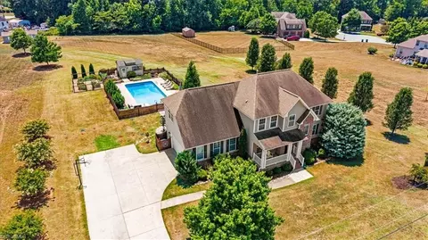 5811 Stanley Huff Rd, Summerfield, NC 27358