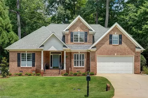 14 Dunlin Sq, Greensboro, NC 27455