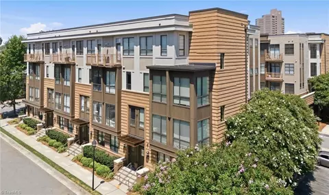 810 4th St, Winston Salem, NC 27101