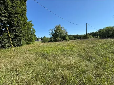 7 75 Goff Rd, King, NC 27021 photo 8