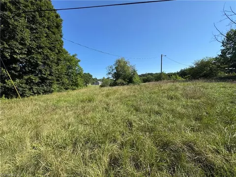 7 75 Goff Rd, King, NC 27021 photo 11