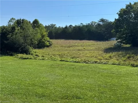 7 75 Goff Rd, King, NC 27021 photo 2
