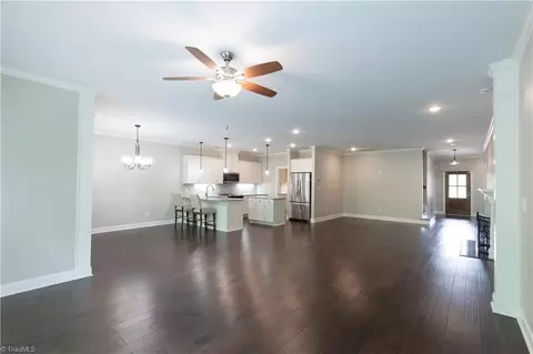 Living - 120 Park Pl, King, NC 27021 photo 2 of 5