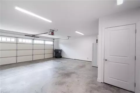 Entry Way - 120 Park Pl, King, NC 27021 photo 5 of 5