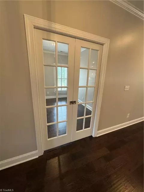 Entry Way - 120 Park Pl, King, NC 27021 photo 3 of 5