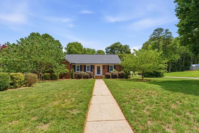 925 Branchwood Dr, Kernersville, NC 27284