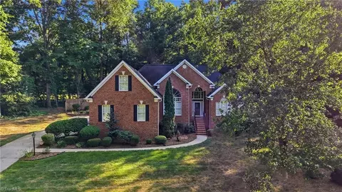 5305 Ridge Trail Rd, Summerfield, NC 27358