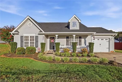 115 Asherton Ct, Winston Salem, NC 27127