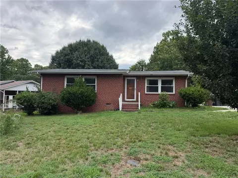 1906 Finley St, Greensboro, NC 27406