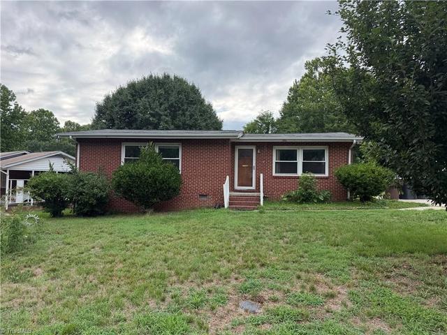 1906 Finley St, Greensboro, NC 27406
