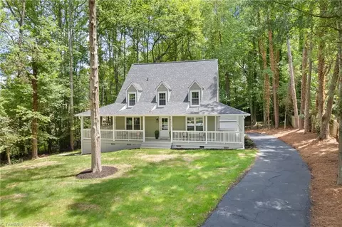 1615 Briar Lake Cir, Winston Salem, NC 27103