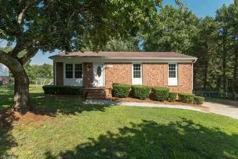 3181 Bethel Church Rd, Kernersville, NC 27284