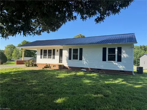 272 Shepps Boat Dock Rd, Lexington, NC 27292
