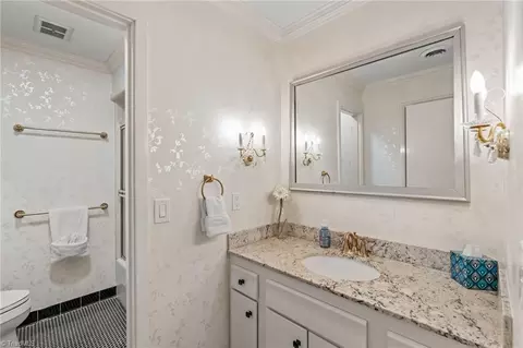 1137 Gatehouse Rd, High Point, NC 27262 photo 17