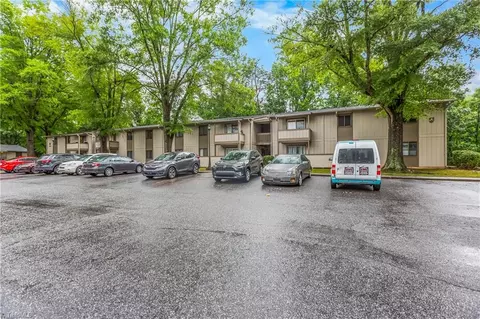 2270 Sunderland Rd #12A, Winston Salem, NC 27103