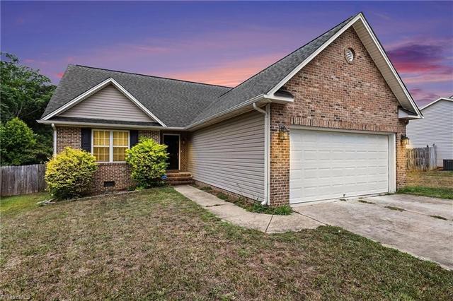 117 Valentine Ct, Greensboro, NC 27405