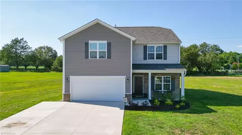 130 Altavista Dr, Clemmons, NC 27012