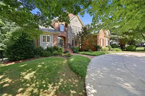 3940 White Hawk Ln, Winston Salem, NC 27106