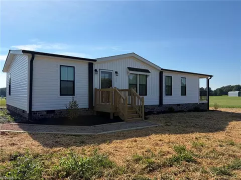 1250 Austin Little Mountain Rd, Ronda, NC 28670