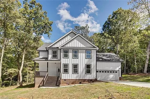 1559 Allen Ct, Asheboro, NC 27205