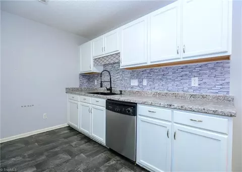 2624 Guyer St #2B, High Point, NC 27265 photo 7