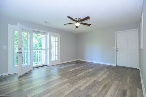 2624 Guyer St #2B, High Point, NC 27265 photo 4