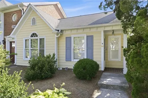 3247 Cypress Park Rd, Greensboro, NC 27407