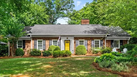802 W Kemp Rd, Greensboro, NC 27410