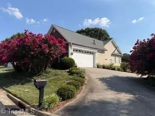 5363 Old Plantation Cir, Winston Salem, NC 27104