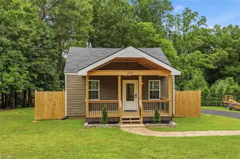 343 Westgate Ct, Lexington, NC 27295