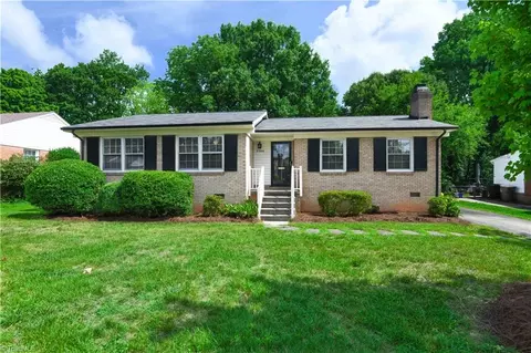 2306 Cherokee Dr, Greensboro, NC 27408