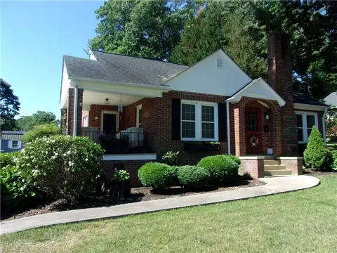 1247 Sunset Dr, Asheboro, NC 27205