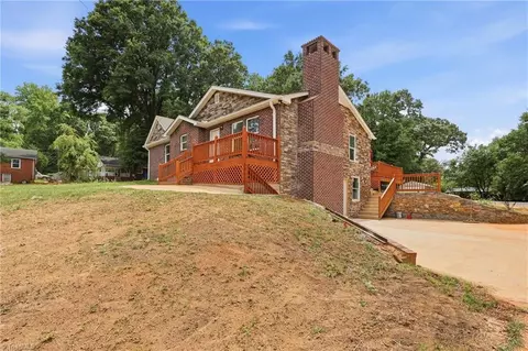 235 Quail Dr, Winston Salem, NC 27105