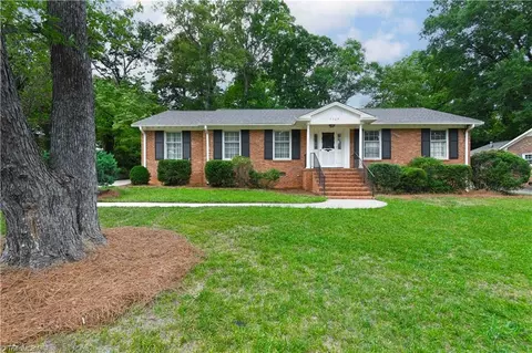 3308 Turfwood Dr, Greensboro, NC 27410