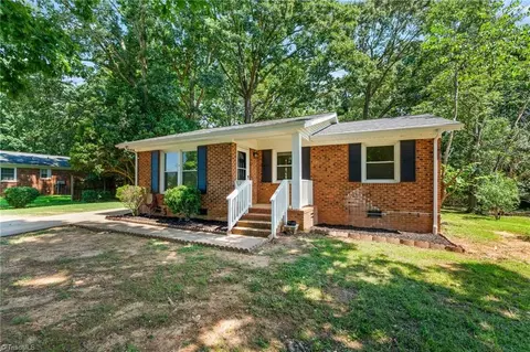 2440 Melfield Dr, Haw River, NC 27258