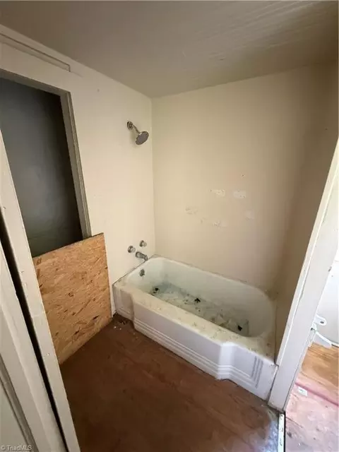 423 Wright St, High Point, NC 27260 photo 14