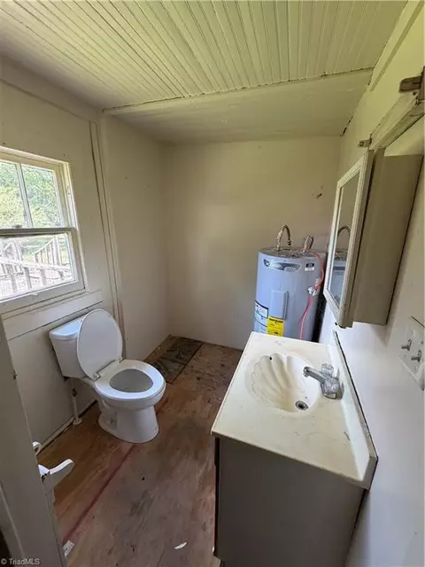 423 Wright St, High Point, NC 27260 photo 10