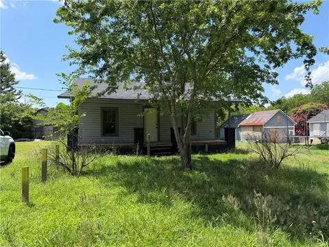 423 Wright St, High Point, NC 27260 photo 5