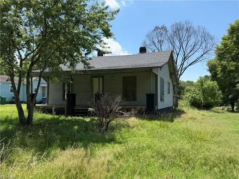 423 Wright St, High Point, NC 27260 photo 2