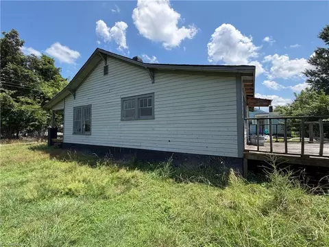 423 Wright St, High Point, NC 27260 photo 4