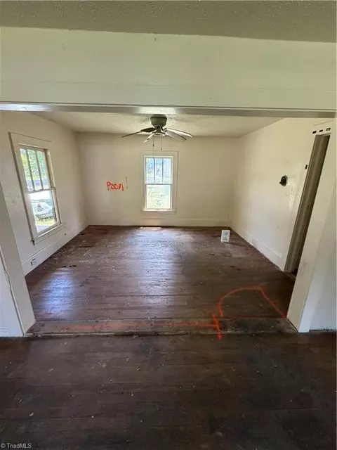 423 Wright St, High Point, NC 27260 photo 13