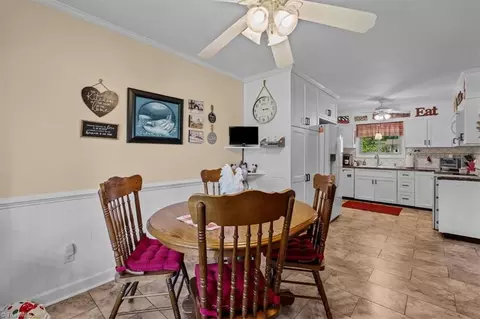Dining - 4662 Pineview Dr, Trinity, NC 27370 photo 4 of 4