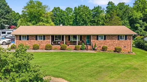 Exterior - 4662 Pineview Dr, Trinity, NC 27370 photo 2 of 12